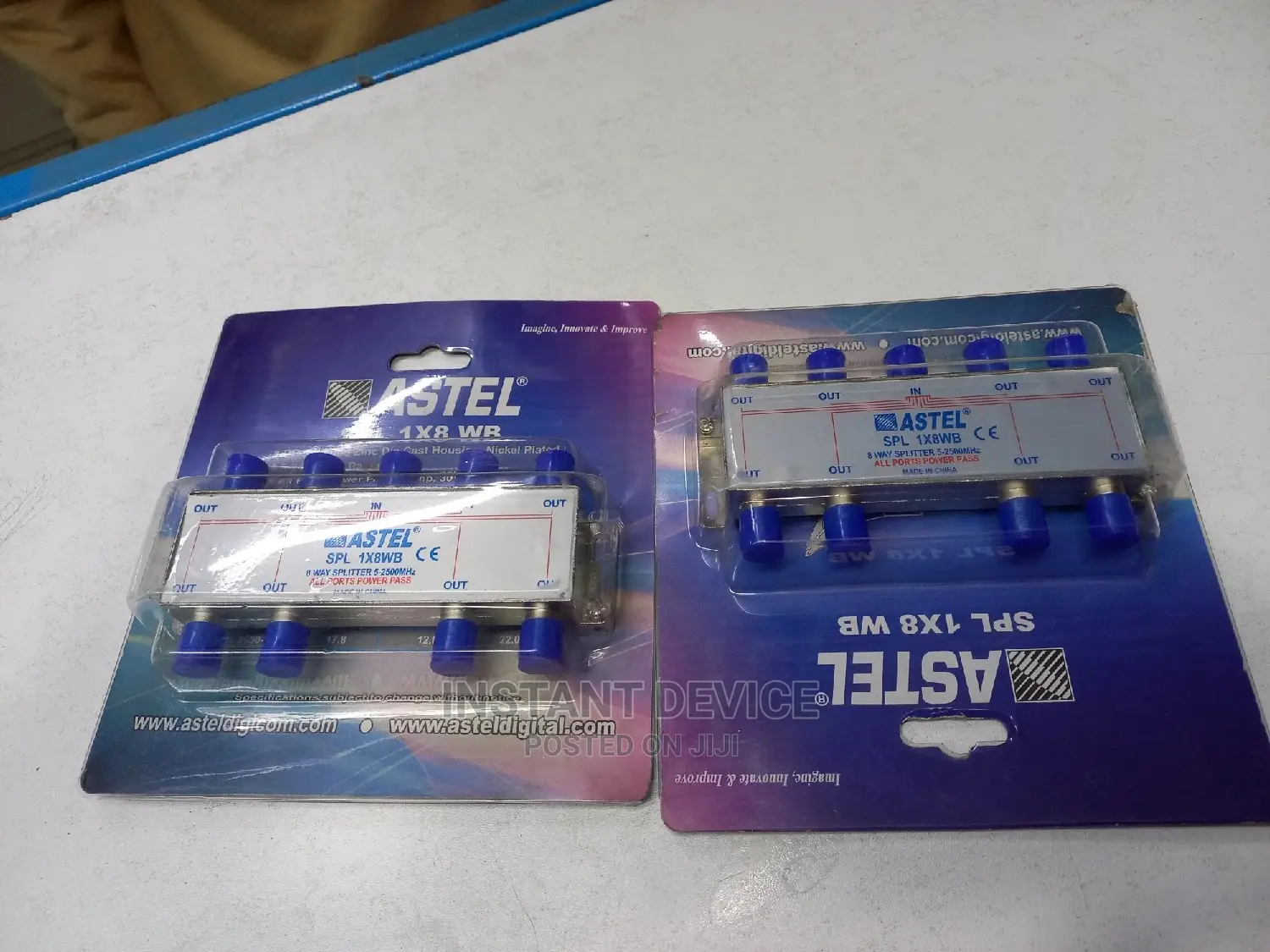 ASTEL Splitter 1×8