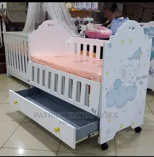 Chest of Drawers and Baby Court