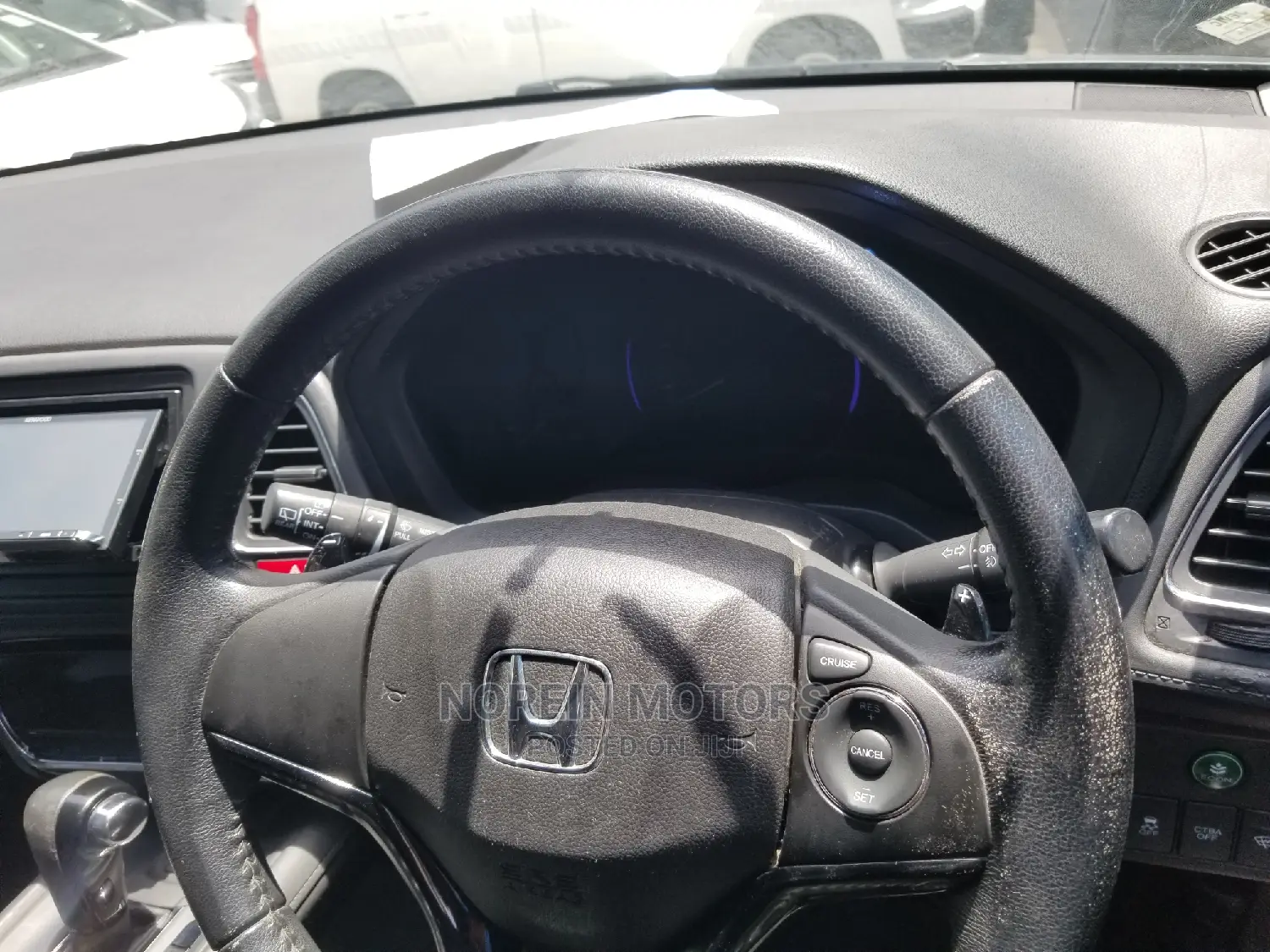 Honda Vezel 2015 Silver