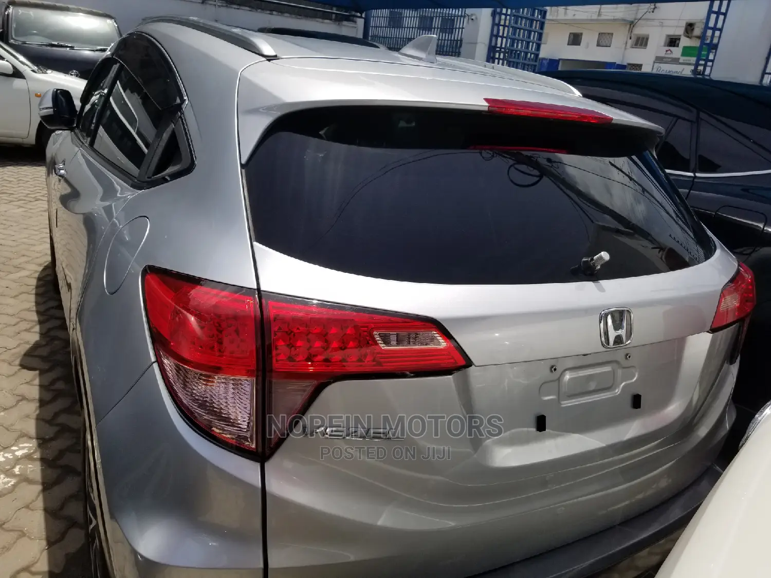 Honda Vezel 2015 Silver