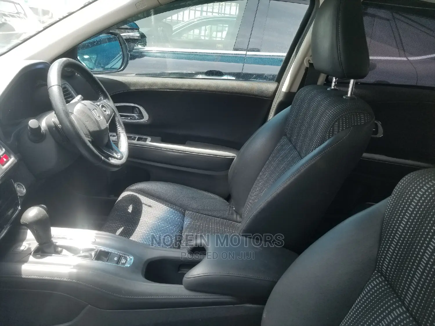 Honda Vezel 2015 Silver