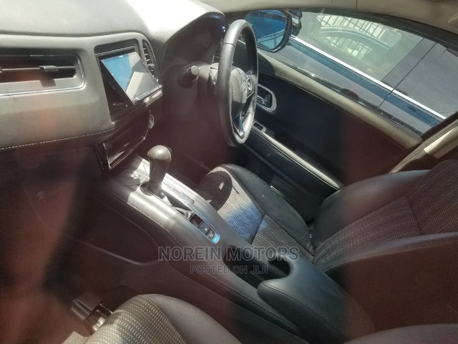 Honda Vezel 2015 Silver