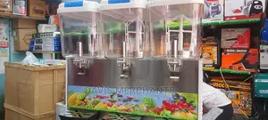 Juicer Mixer With Cooling Dispenser