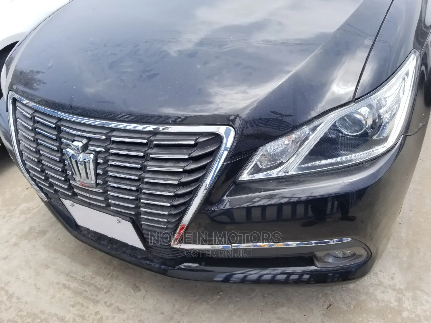 Toyota Crown 2014 Black