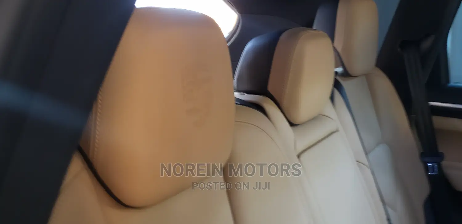 Porsche Cayenne 2015 Black