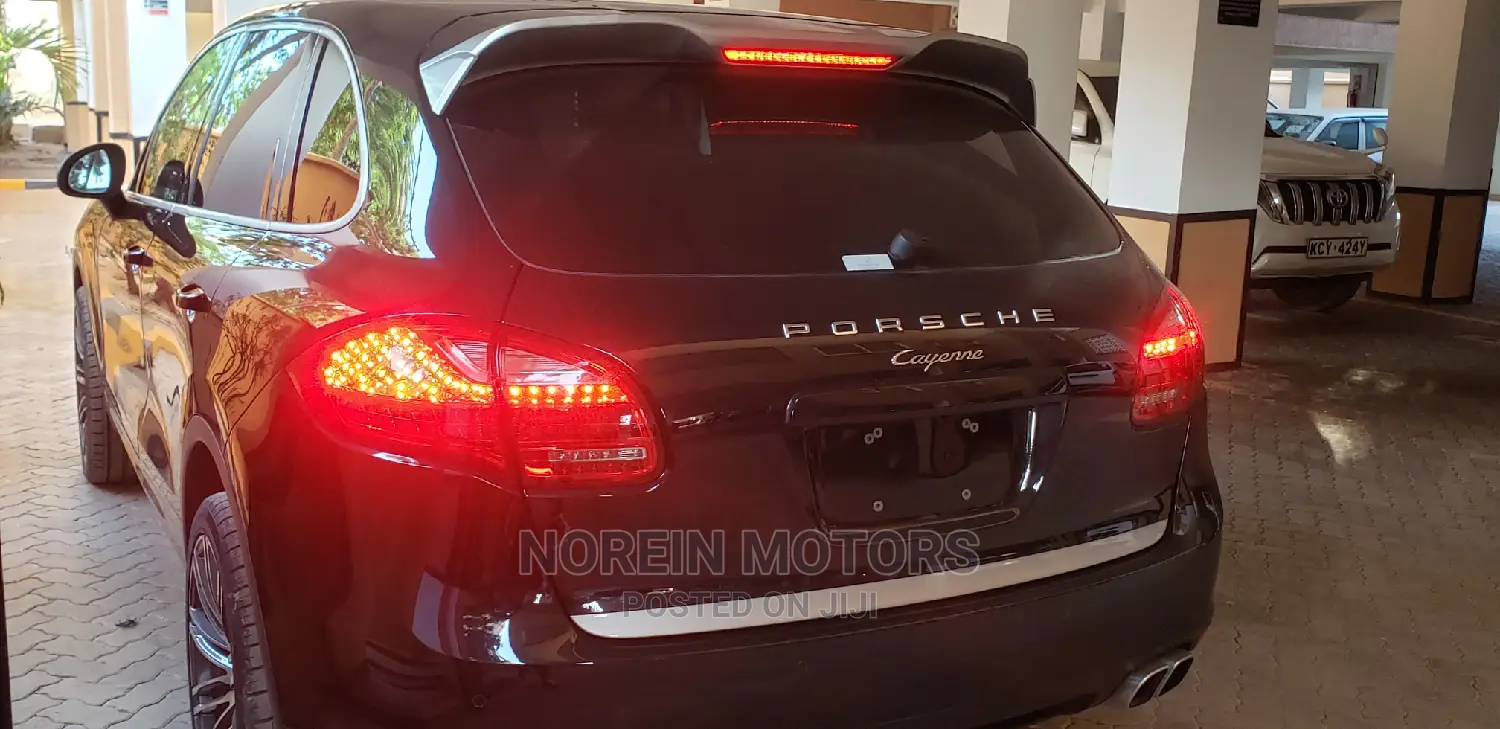 Porsche Cayenne 2015 Black