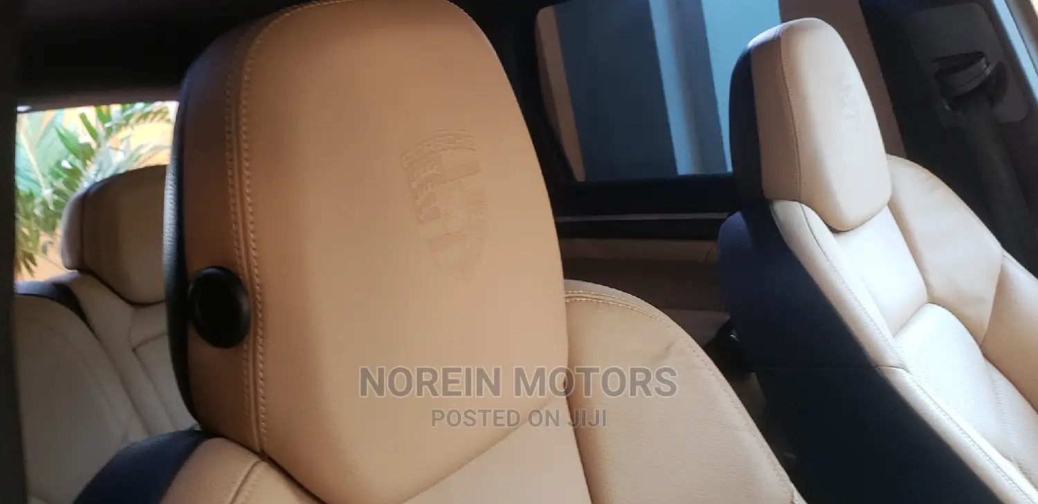 Porsche Cayenne 2015 Black