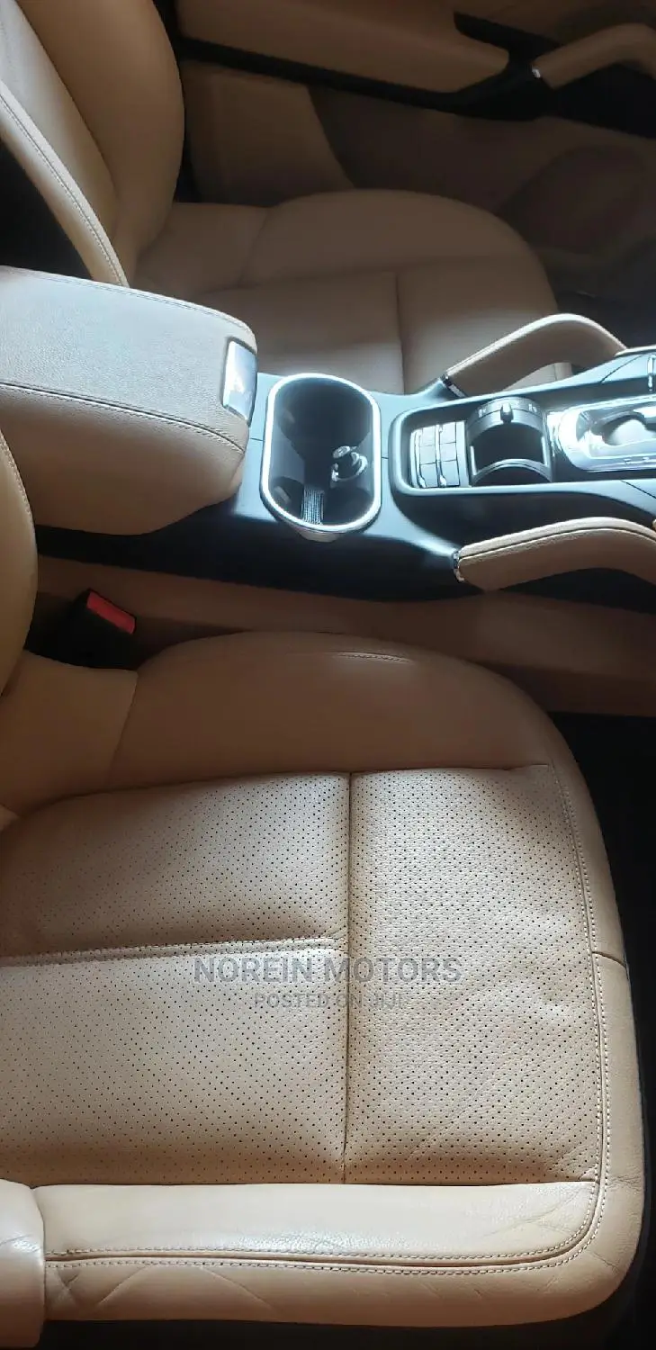 Porsche Cayenne 2015 Black