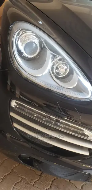 Porsche Cayenne 2015 Black