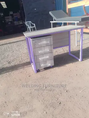 Office Desk and Side Drawers