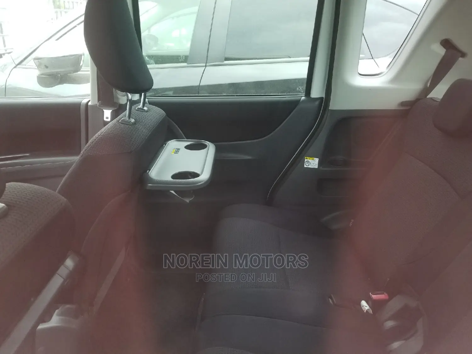 Suzuki Solio 2015 White