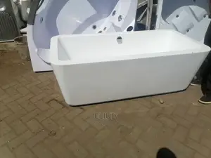 Free Stading Bathtubs Milky White