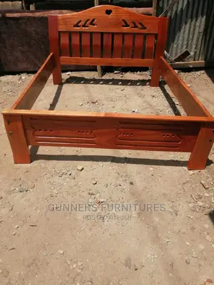 Mahogany Wood Bed 5*6