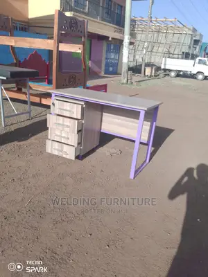 Office Desk Executive