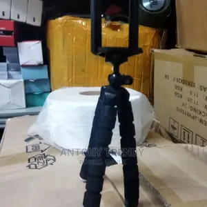 Mini Tripod Stand With Phone Holder