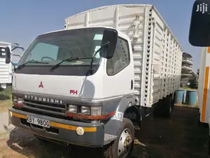 Fh Fuso Front Windscreen