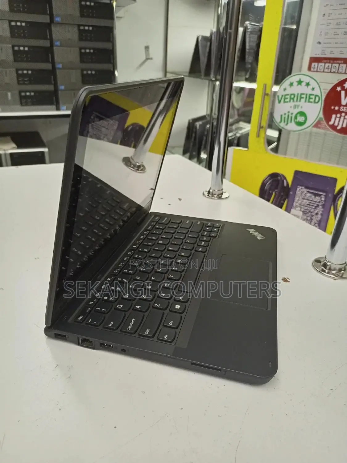 Laptop Lenovo ThinkPad X131e 4GB Intel Celeron SSD 128GB