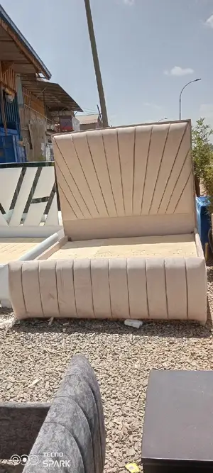 Tufted Bed 5/6