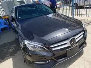 Mercedes-Benz C200 2014 Green