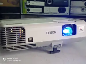 Epson Powerlite 1835