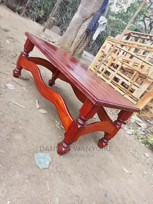 Table for Sale (Dan Furniture,Free Delivery)