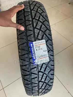 750 R16C Michelin Tyre