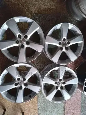 18 Inch Lexus Rims Set
