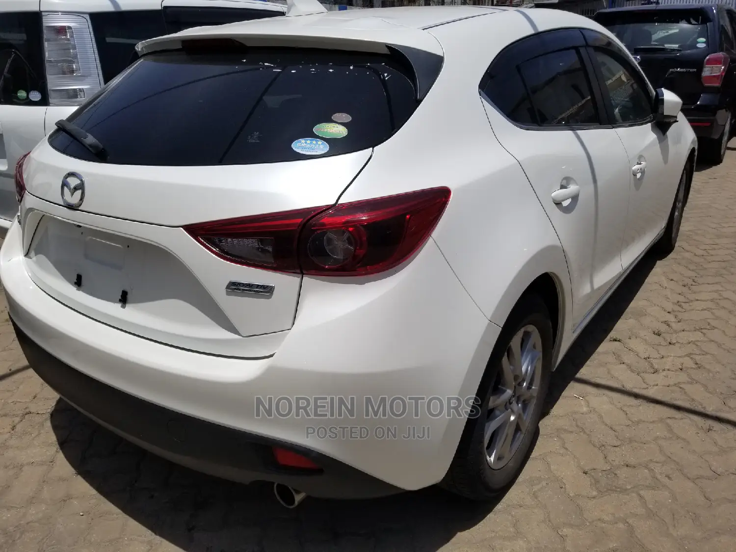Mazda Axela 2015 White