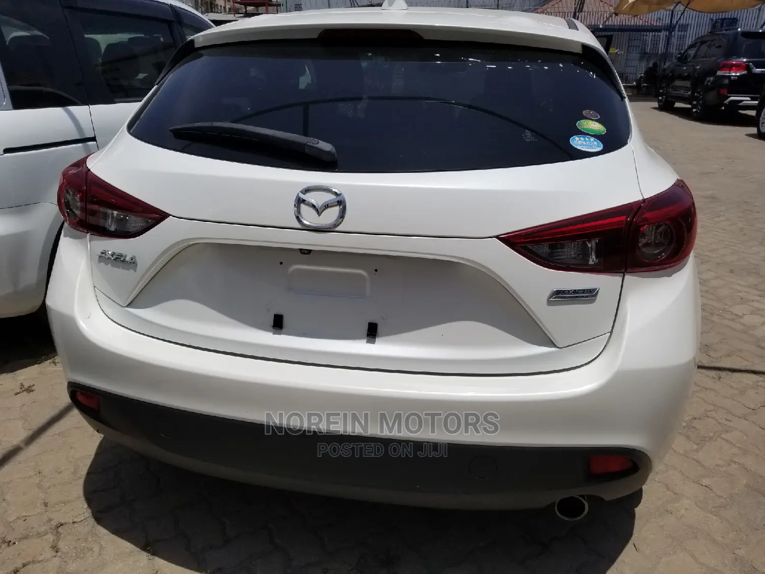 Mazda Axela 2015 White