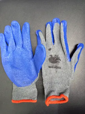 Glove-Quality Diamond Grip, Water Resistant