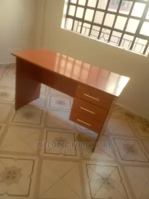 Office Desk 0.9m