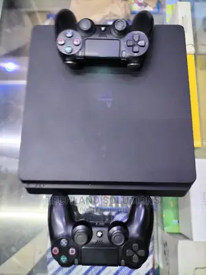 SONY Playstation 4 Slim , With 2 Pads