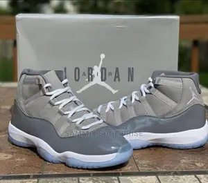 Jordan 4 Gray