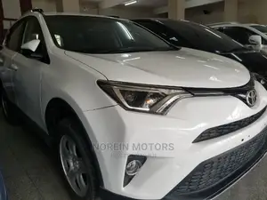 Toyota RAV4 2015 Orange