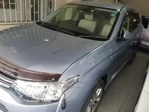 Mitsubishi Outlander 2014 Green
