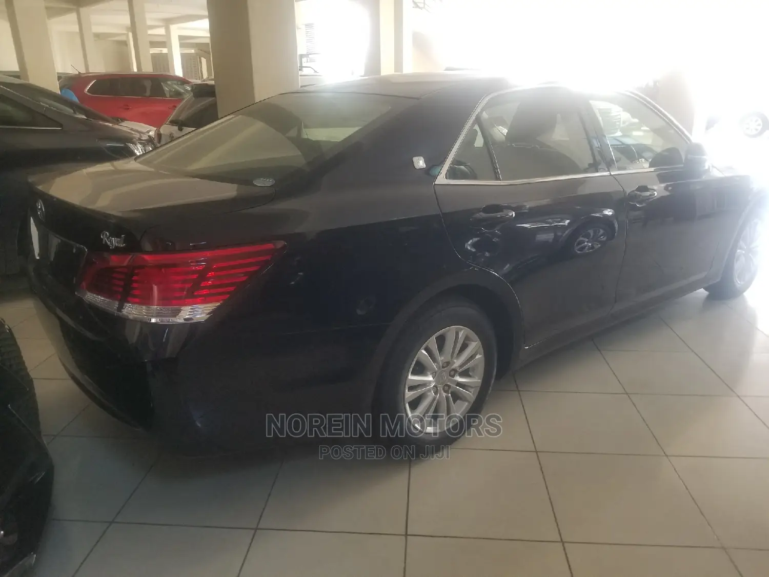 Toyota Crown 2014 Orange