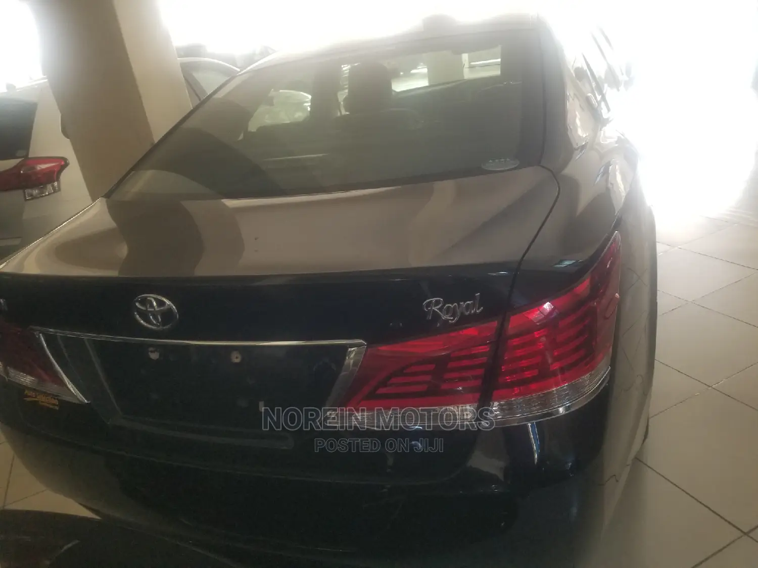 Toyota Crown 2014 Orange