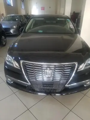 Toyota Crown 2014 Orange