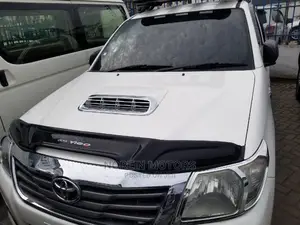 Toyota Hilux 2014 Green