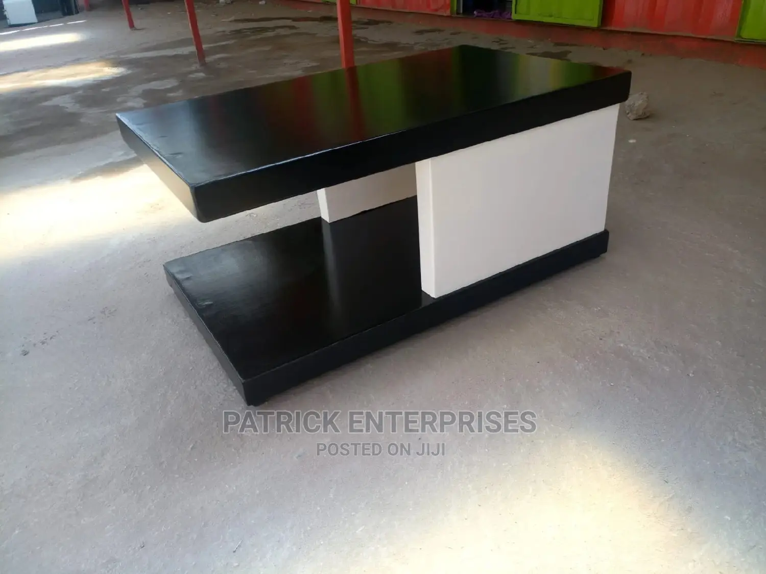 Morden Coffee Table