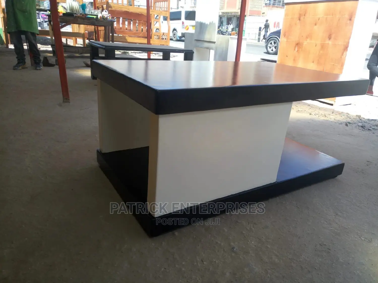 Morden Coffee Table