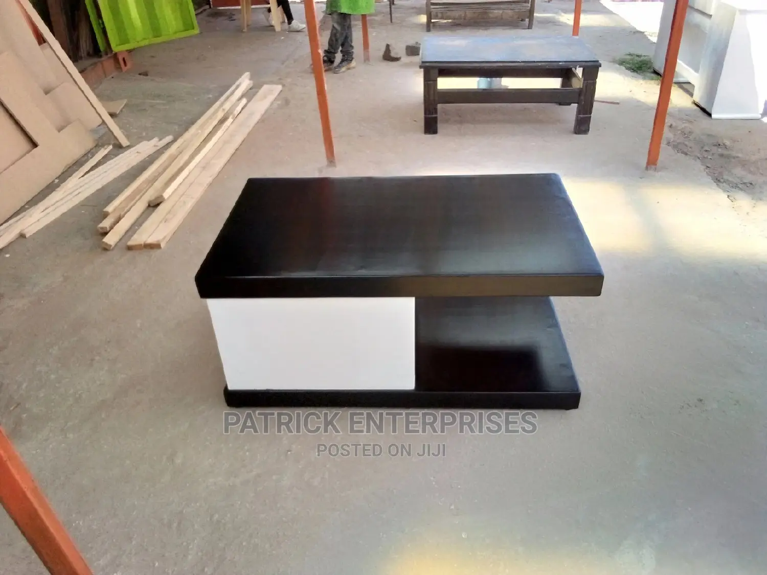 Morden Coffee Table
