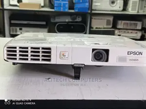 Epson Eb-1770w Utrla Slim Projector