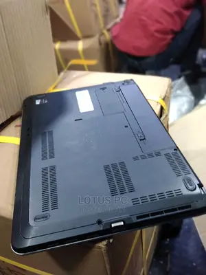 Laptop Lenovo ThinkPad E431 4GB Intel Core I3 HDD 500GB