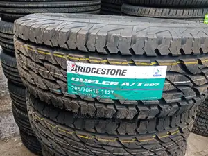 265/70r15 Bridgestone Tyre (Dueler a /T 697)