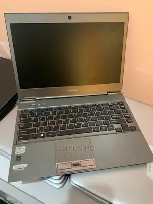 Laptop Toshiba Protege Z930 8GB Intel Core I7 SSD 256GB