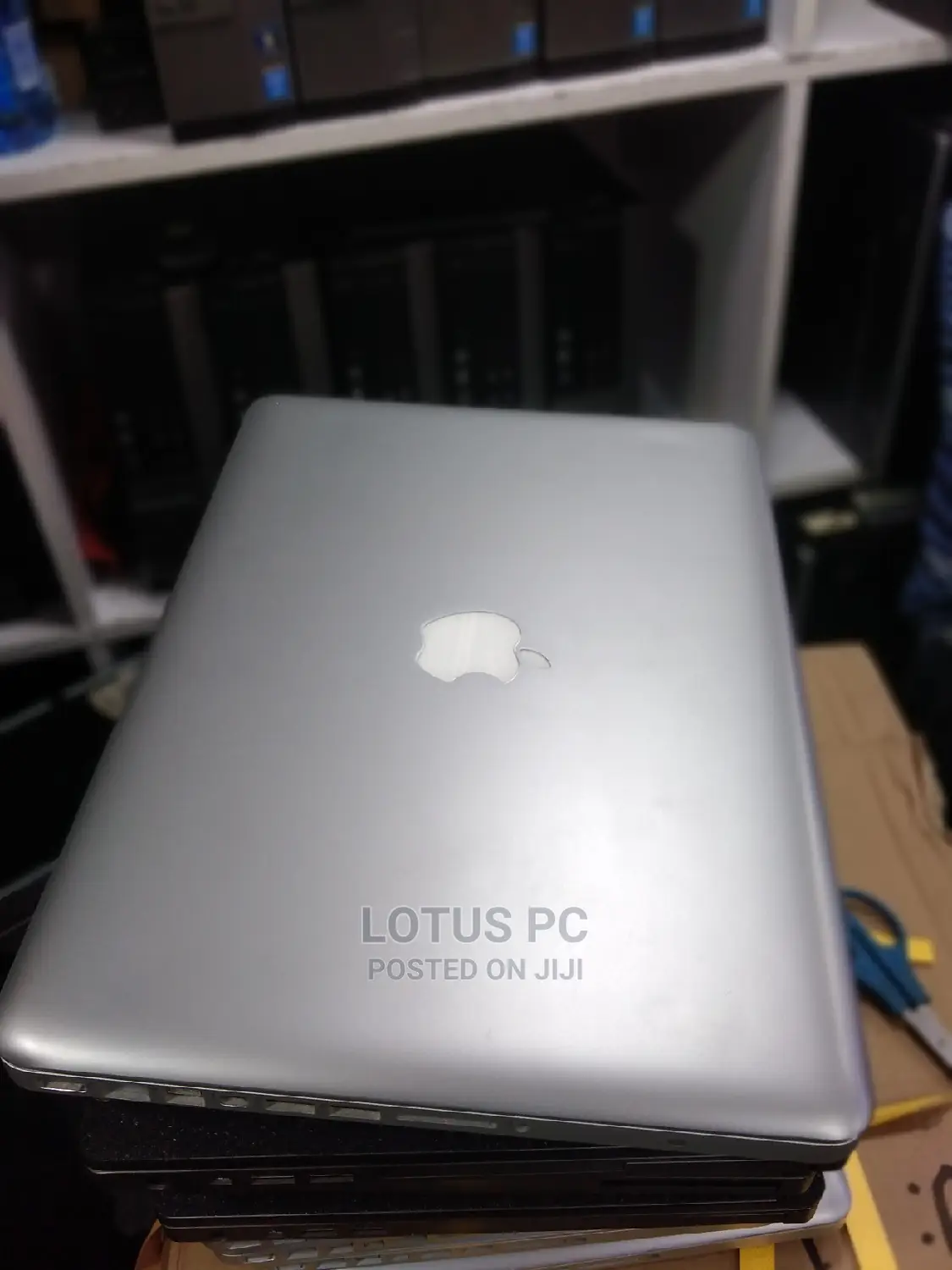 Laptop Apple MacBook 4GB Intel Core I5 HDD 500GB
