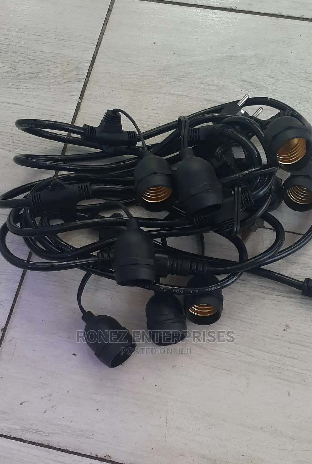 String Lights, 5mtrs for 10 Bulbs.