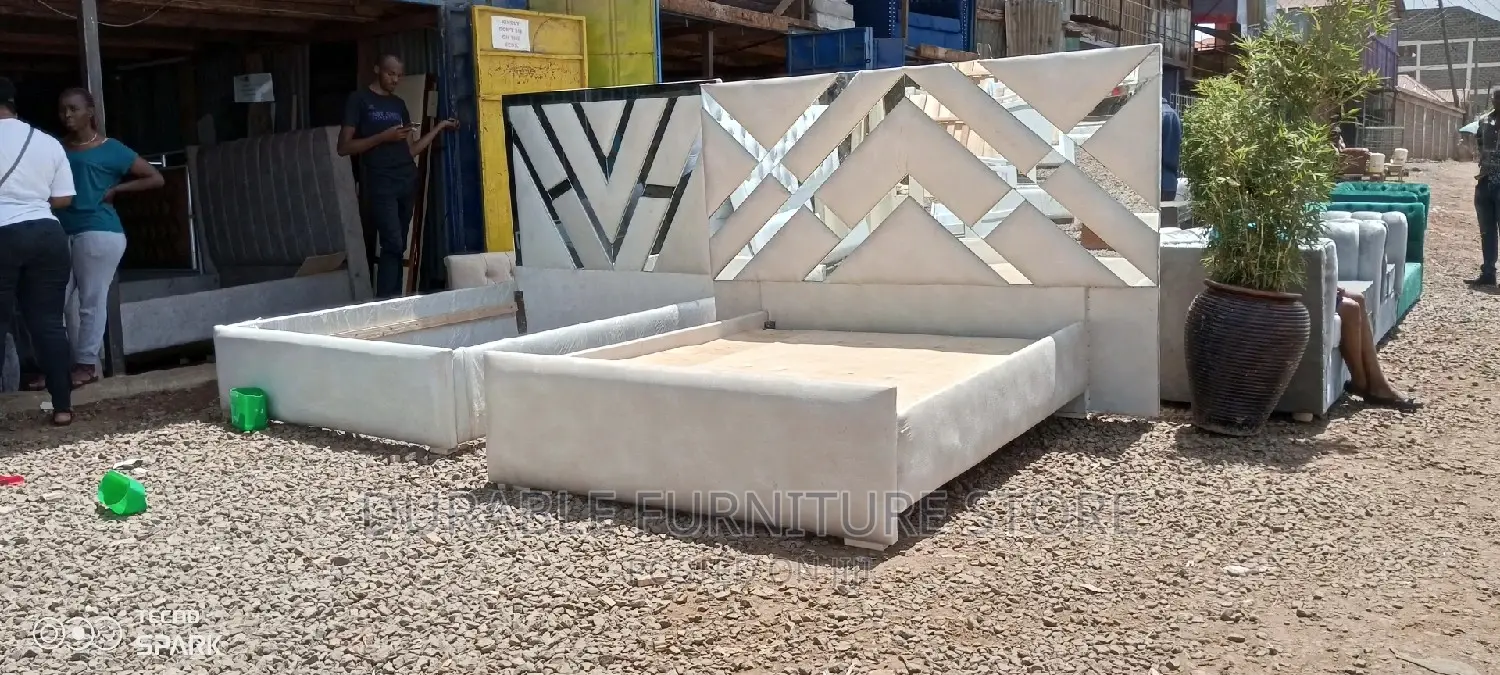 Mirror Bed 5/6