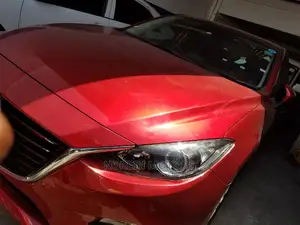 Mazda Axela 2015 Red